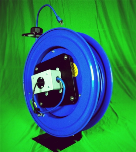 retractable Cat6 shielded ethernet lan reel by Lightcast 100' foot cable